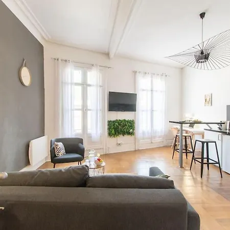 Grand Sur La Comedie Apartment Montpellier