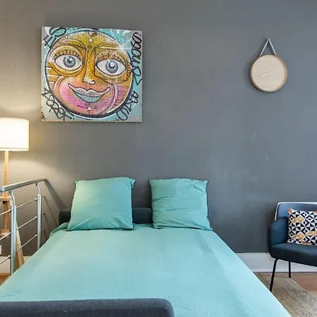 Grand Sur La Comedie