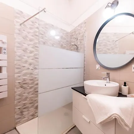 Lejlighed Grand Sur La Comedie *